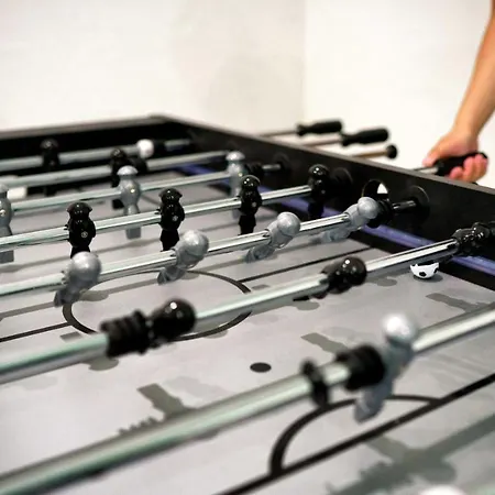 Guest house In Guest - Cozy Park View With Breakfast Included